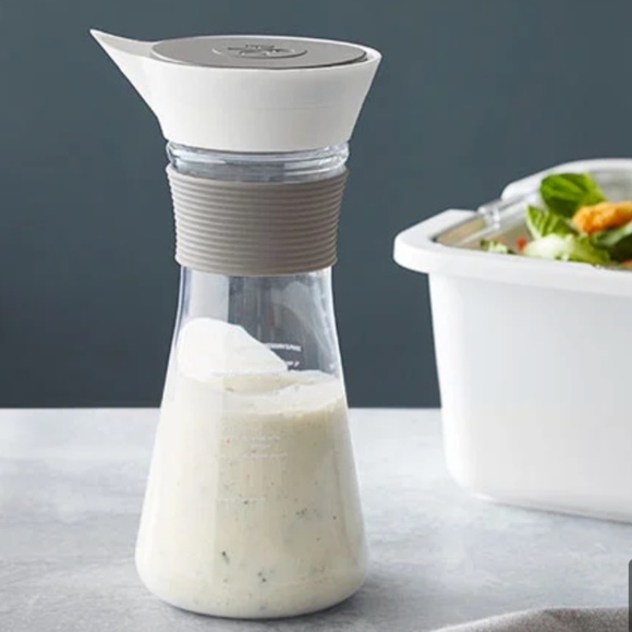 NWT Pampered Chef Measure, Mix & Pour - Picture 2 of 2